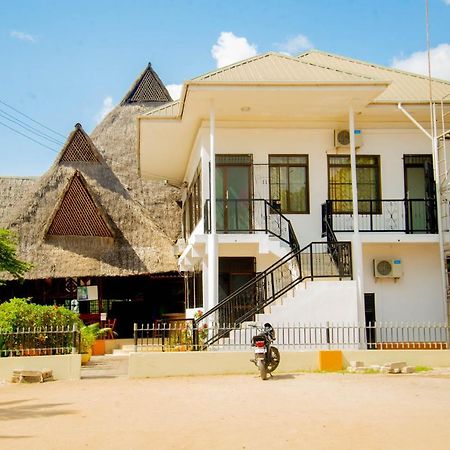 Flamingo Hotel Kinyerezi Дар-эс-Саламе Экстерьер фото