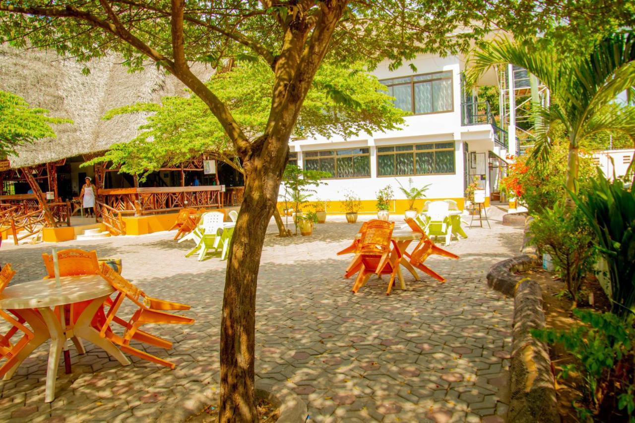Flamingo Hotel Kinyerezi Дар-эс-Саламе Экстерьер фото